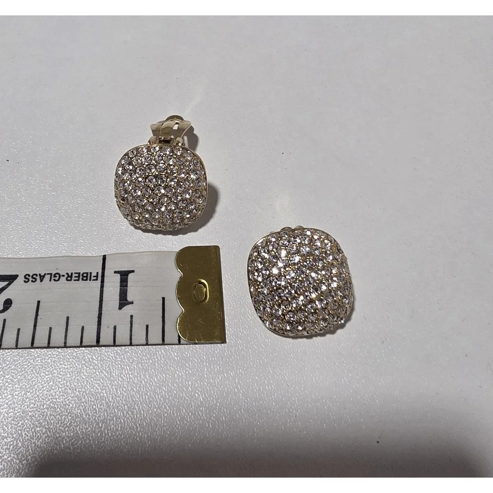 Vintage CL Marked Gold Tone Clear Rhinestone Pave Clip-On Earrings Square - Picture 2 of 6